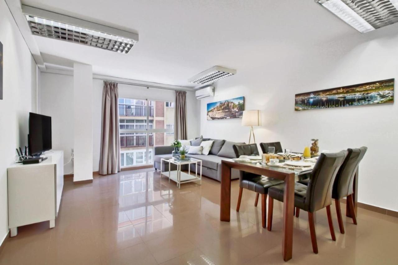 Ferienwohnung Amplio Piso Con Terraza Málaga Exterior foto