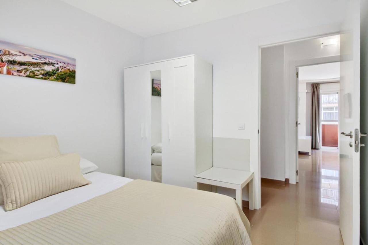 Ferienwohnung Amplio Piso Con Terraza Málaga Exterior foto